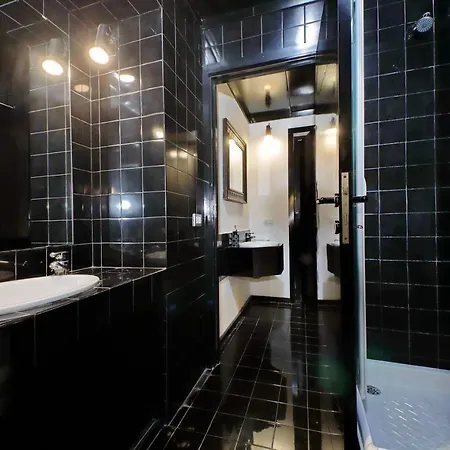 4bnb - Spacious Porta Pia شقة